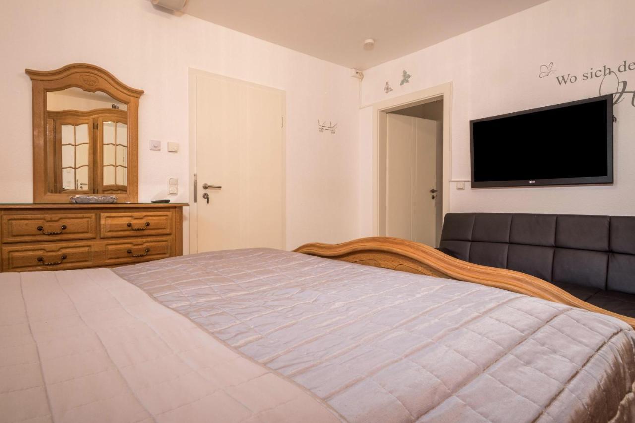Apartment Fuer Zwei Meersburg Esterno foto